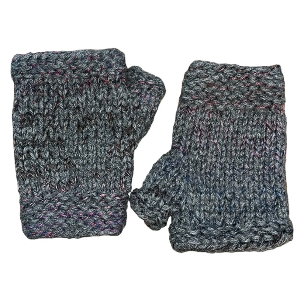 N/A hand knit